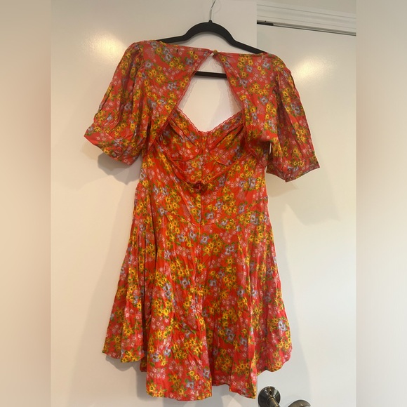 NWOT ASOS Design Cupped Red Floral Open Back Cut Out Tea Mini Dress size 8 - Picture 9 of 14